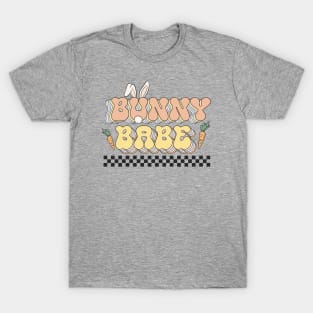 Bunny Babe Retro Easter Rabbit Carrot Checkered T-Shirt